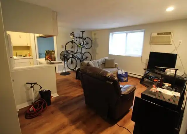 Property at 255 Medford St, Somerville, MA, 02143, 1 bed, 1 bath, [object Object]
