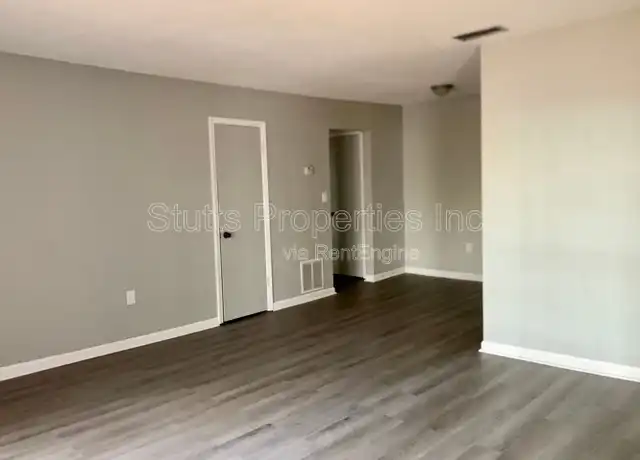 Property at 1825 Darby Dr Unit G8, Florence, AL, 35630, 1 bed, 1 bath, [object Object]