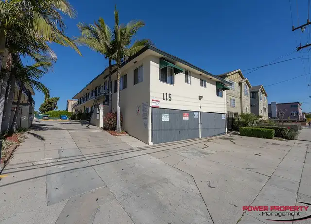 Photo of 111 E Beach Ave, Inglewood, CA 90302