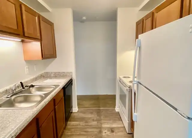 Property at 311 Jarvis St Unit 106, Ypsilanti, MI, 48197, 2 beds, 1 bath, [object Object]