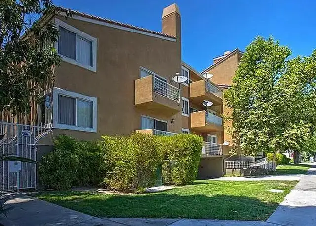 Photo of 14009 Paramount Blvd, Paramount, CA 90723