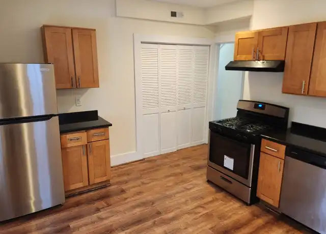 Property at 10 Centennial Pl Unit 28-2R, Framingham, MA, 01701, 3 beds, 2 baths, [object Object]