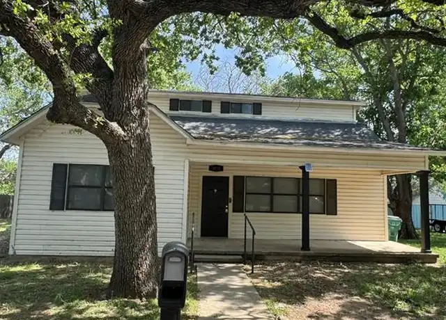 Property at 1272 W McNeill St, Stephenville, TX, 76401, 3 beds, 2 baths, [object Object]