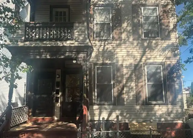 Property at 37 Hotchkiss St Unit 1st Floor, New Haven, CT, 06511, 2 beds, 1 bath, [object Object]