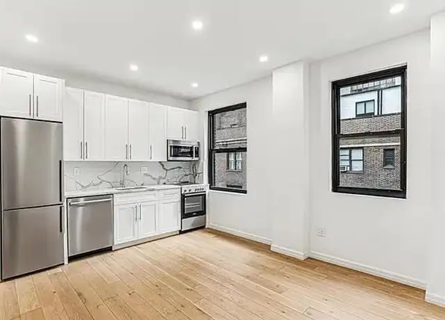 Property at 160 E 48th St Unit 9Y, New York, NY, 10017, 1 bed, 1 bath, [object Object]