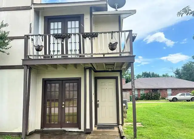 Property at 5628 Hearthwood Ct, Arlington, TX, 76016, 2 beds, 2.5 baths, [object Object]