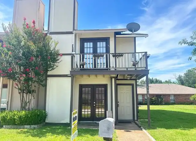 Property at 5628 Hearthwood Ct, Arlington, TX, 76016, 2 beds, 2.5 baths, [object Object]