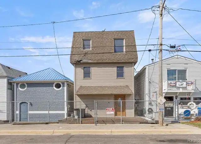 Property at 9 Walnut St, Wyandotte, MI, 48192, 2 beds, 1.5 baths, [object Object]
