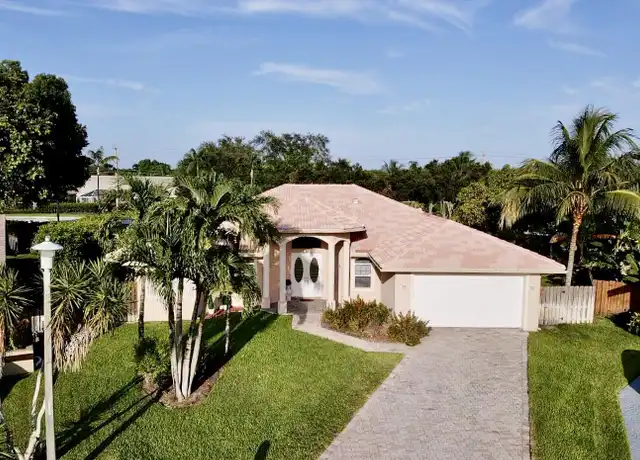 Property at 13620 Folkestone Ct, Wellington, FL, 33414, 4 beds, 3.5 baths, [object Object]