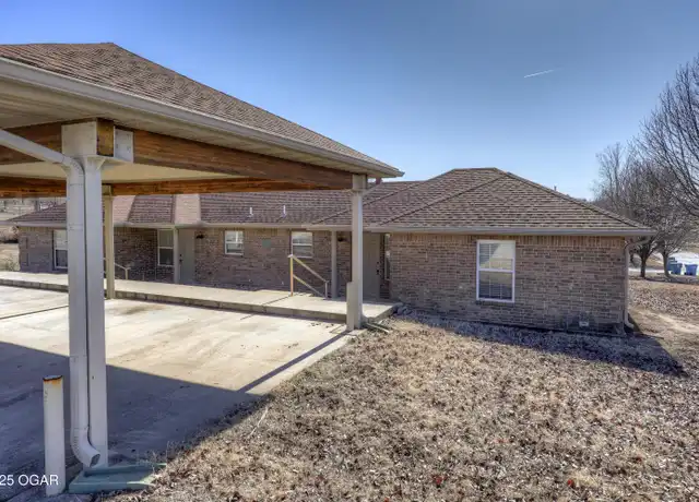 Property at 2907 S Jackson Ave, Joplin, MO, 64804, 2 beds, 1 bath, [object Object]
