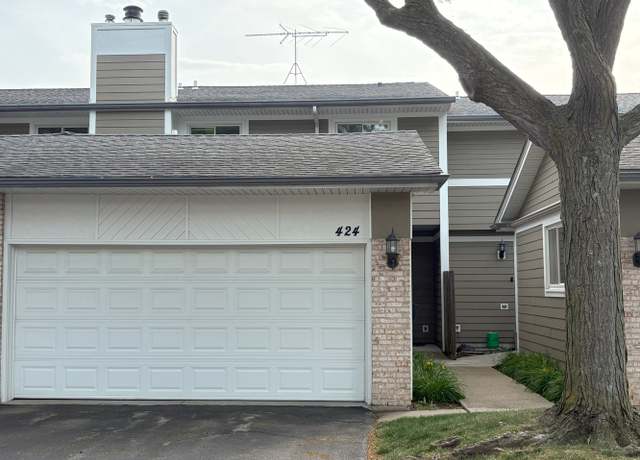 Photo of 424 Mallard Dr, Deerfield, IL 60015