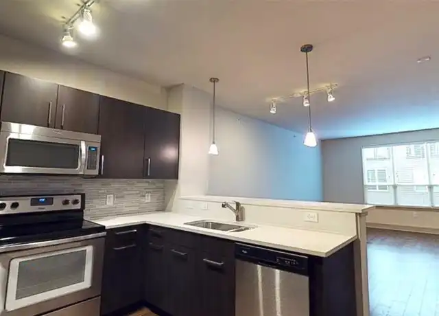 Property at 1340 W Gray St Unit 447, Houston, TX, 77019, 1 bed, 1 bath, [object Object]