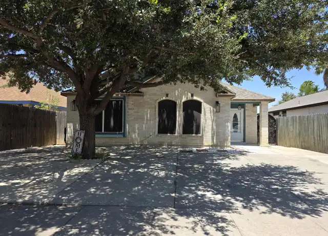 Property at 312 Mescalero Dr, Laredo, TX, 78045, 3 beds, 2 baths, [object Object]