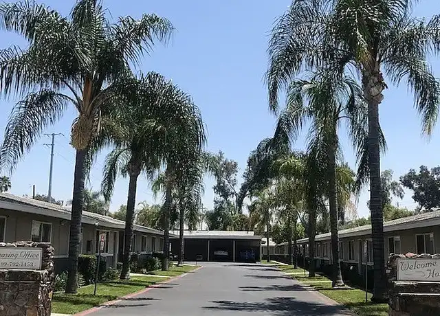 Property at Hampton Court Apartments - 508 The Terrace, Redlands, CA, 92374, 2 beds, 1 bath, [object Object]