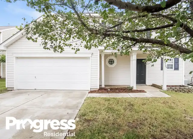 Property at 10126 Green Hedge Ave, Charlotte, NC, 28269, 3 beds, 2 baths, [object Object]