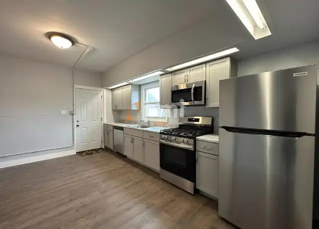 Property at 416 E 9th St Unit 1, Michigan City, IN, 46360, 3 beds, 1 bath, [object Object]