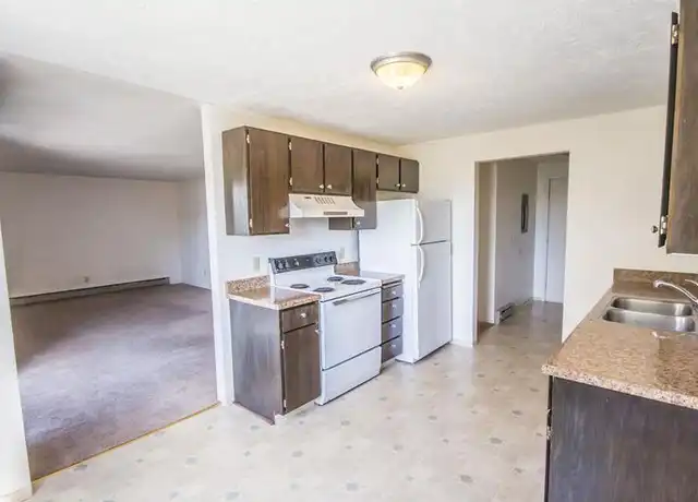 Property at 107 E Hattie Ave Unit 5, Coeur d'Alene, ID, 83814, 2 beds, 1 bath, [object Object]
