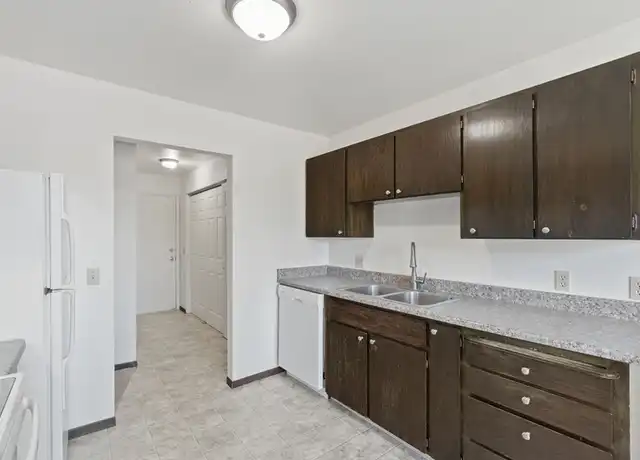 Property at 107 E Hattie Ave Unit 5, Coeur d'Alene, ID, 83814, 2 beds, 1 bath, [object Object]