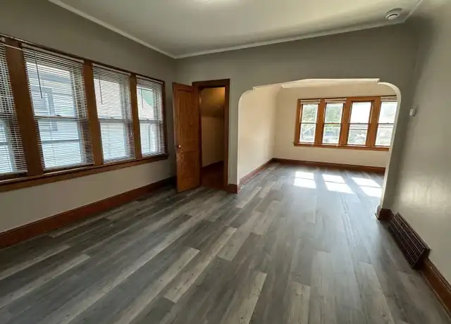 Property at 3238 S 7th St, Milwaukee, WI, 53215, 2 beds, 1 bath, [object Object]
