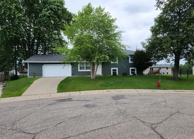 Property at 921 Oriole Dr, Saint Paul, MN, 55124, 3 beds, 2 baths, [object Object]