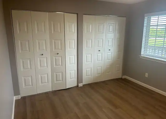 Property at 4852 Buckley Rd Unit 4850-06, Liverpool, NY, 13088, 1 bed, 1 bath, [object Object]