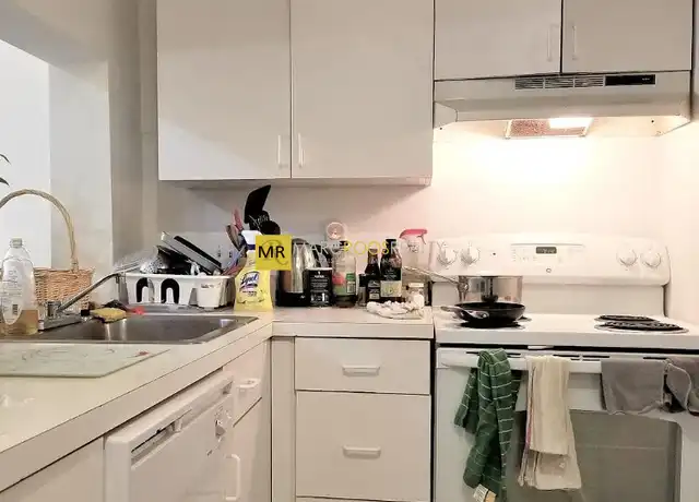 Property at 452 Park Dr Unit 22, Boston, MA, 02215, 3 beds, 1 bath, [object Object]