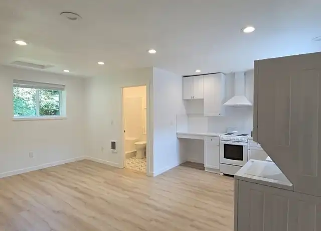 Property at 1529 NE 11th St, Lincoln City, OR, 97367, 0 beds, 1 bath, [object Object]