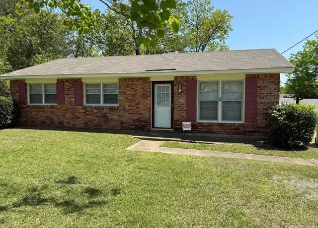 Property at 3211 Hackberry Ln, Montgomery, AL, 36116, 3 beds, 1 bath, [object Object]