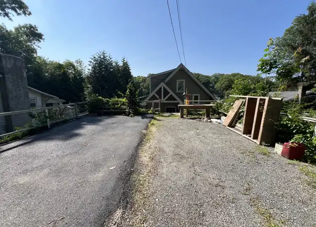 Property at 7 Lakeview Trl, Byram Township, NJ, 07821, 2 beds, 2 baths, [object Object]