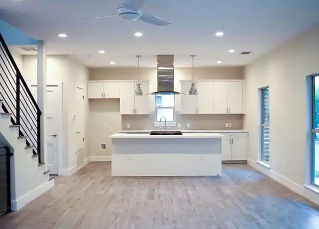 Property at 607 Elmwood Pl Unit C, Austin, TX, 78705, 4 beds, 2 baths, [object Object]
