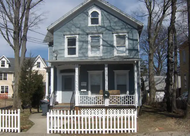 Property at 2 1st St Unit 1, Norwalk, CT, 06855, 3 beds, 1 bath, [object Object]