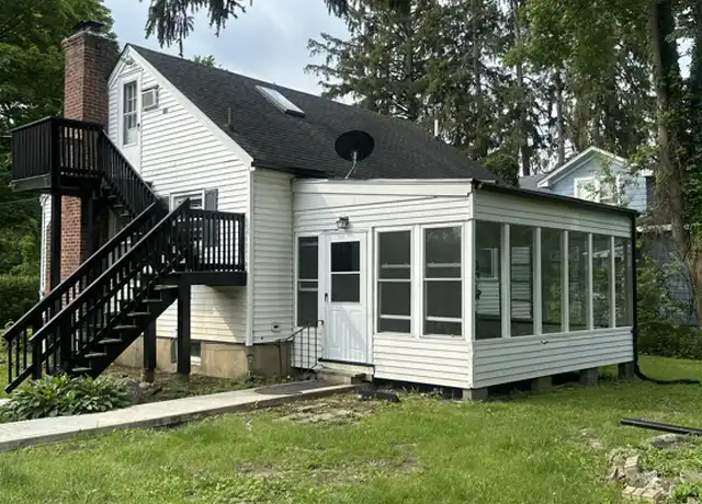 Property at 213 Old Bates Gates Rd, New Hampton, NY, 10958, 2 beds, 1 bath, [object Object]