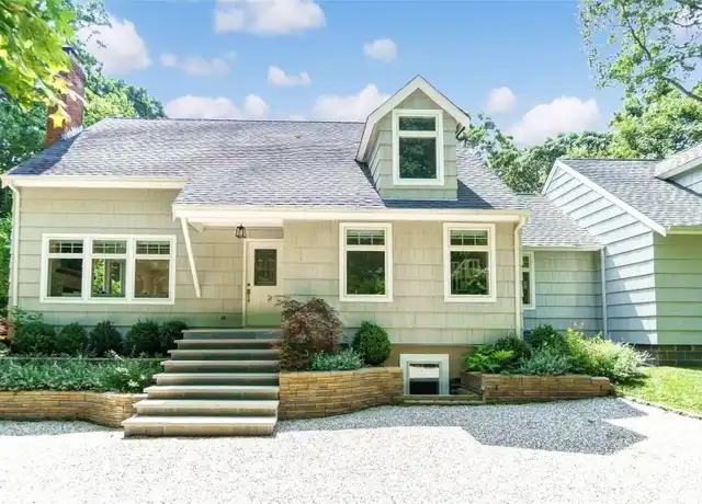 Property at 4 Scrimshaw Dr, Southampton, NY, 11968, 4 beds, 3.5 baths, [object Object]