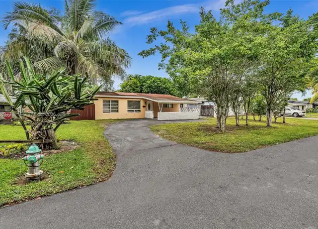 Property at 1910 N 61st Ter, Hollywood, FL, 33024, 3 beds, 2 baths, [object Object]