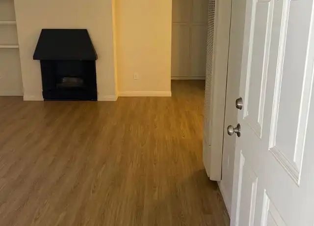 Property at 415 15th St Unit 11, Huntington Beach, CA, 92648, 1 bed, 1 bath, [object Object]