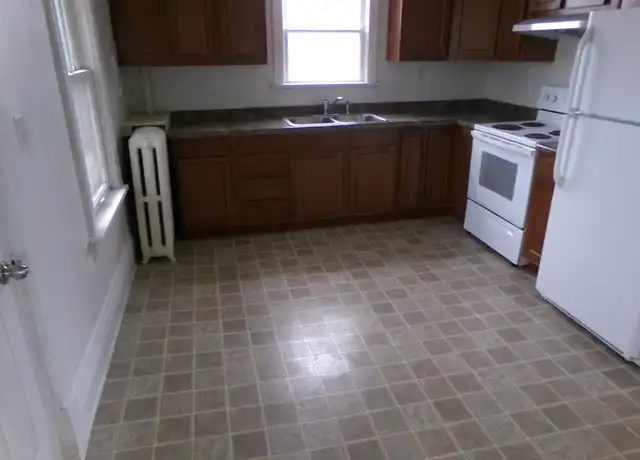 Property at 115 Belknap St, Superior, WI, 54880, 3 beds, 1 bath, [object Object]