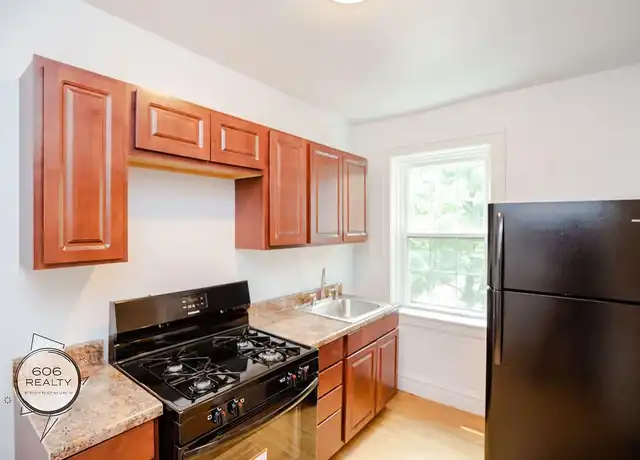 Property at 1301 N Ridgeland Ave - 1301 Ridgeland Ave, Berwyn, IL, 60402, 0 beds, 1 bath, [object Object]