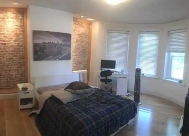Property at 860 Huntington Ave, Boston, MA, 02115, 4 beds, 1 bath, [object Object]