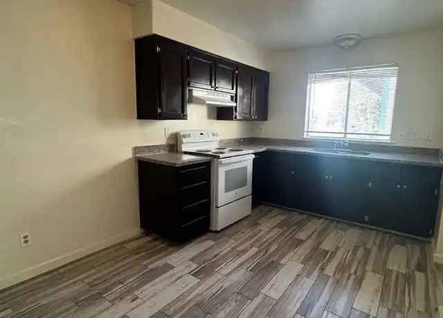 Property at 615 Moore St Unit Moore 12, Madera, CA, 93638, 3 beds, 1 bath, [object Object]