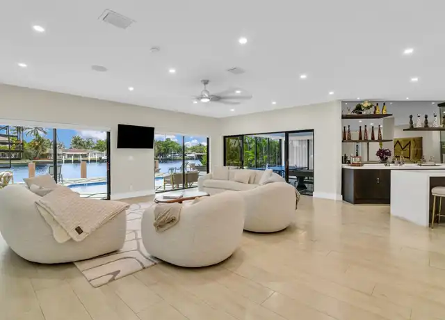 Property at 319 S Riverside Dr, Pompano Beach, FL, 33062, 6 beds, 6 baths, [object Object]