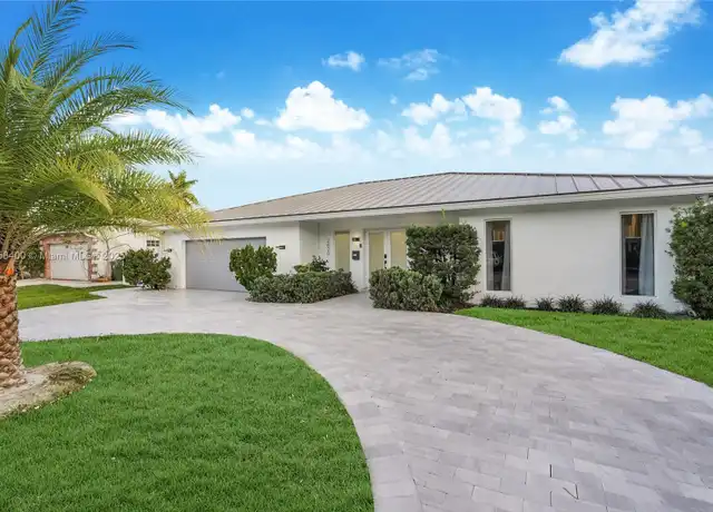 Property at 2820 NE 60th St, Fort Lauderdale, FL, 33308, 3 beds, 3 baths, [object Object]