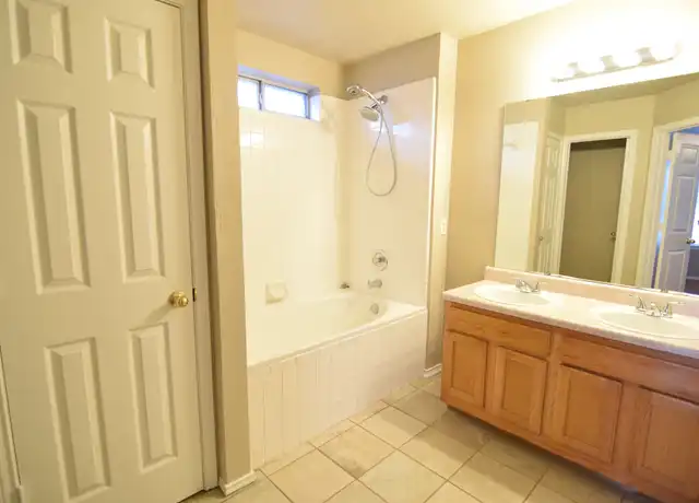 Property at 1806 Basalt Dr, Killeen, TX, 76549, 4 beds, 2 baths, [object Object]