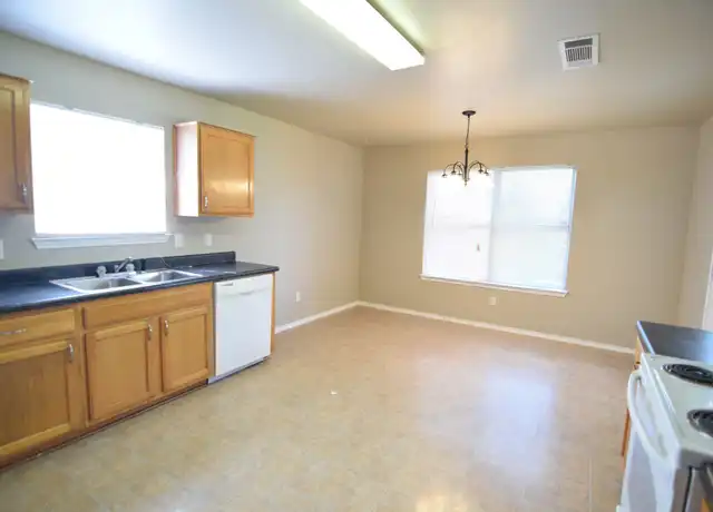 Property at 1806 Basalt Dr, Killeen, TX, 76549, 4 beds, 2 baths, [object Object]