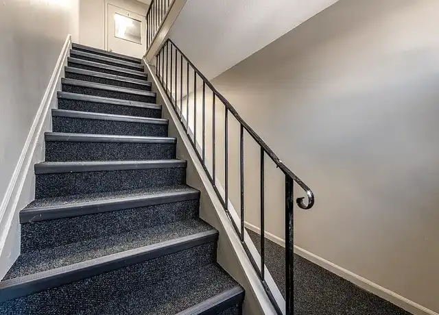 Property at Skyview Manor - 1510 Newman Ave, Lakewood, OH, 44107, 1-2 bed, 1 bath, [object Object]