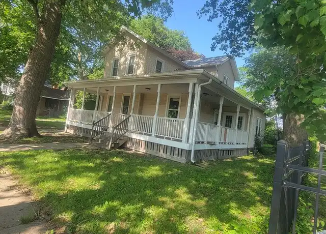 Property at 1114 N Flora Ave, Peoria, IL, 61606, 5 beds, 2 baths, [object Object]