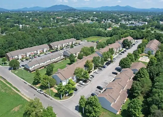 Property at 733 West - 733 29th St NW, Roanoke, VA, 24017, 2-3 beds, 2 baths, [object Object]