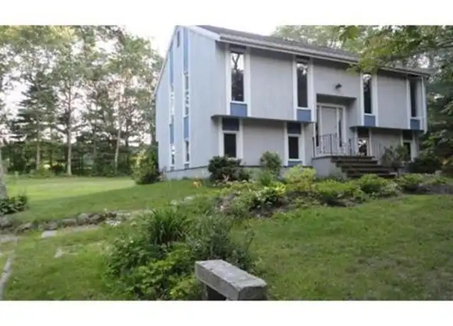 Property at 29 Vine St Unit N/A, Wrentham, MA, 02093, 3 beds, 2 baths, [object Object]