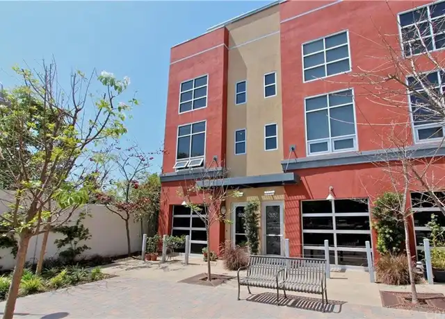 Property at 665 N Poinsettia St, Santa Ana, CA, 92701, 1 bed, 2.5 baths, [object Object]