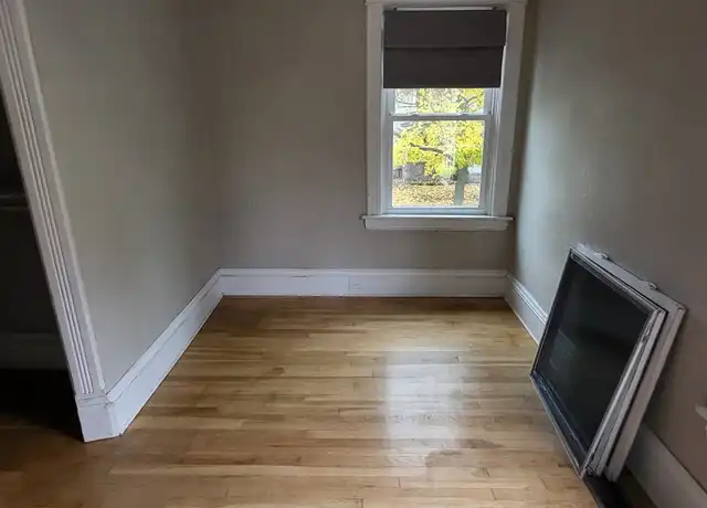 Property at 325 Norwood Ave SE, Grand Rapids, MI, 49506, 3 beds, 1.5 baths, [object Object]