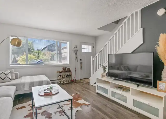 Property at 6849 N Seneca St #6847, Portland, OR, 97203, 2 beds, 1 bath, [object Object]
